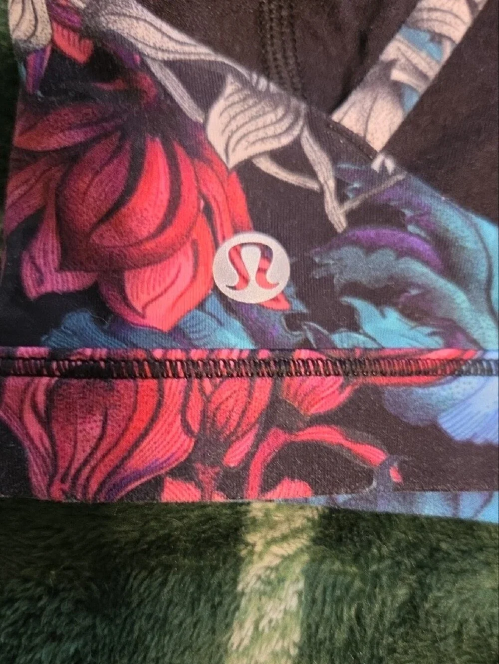 Lululemon Floral Crisscross Sports Bra Pink & Blue Size 4